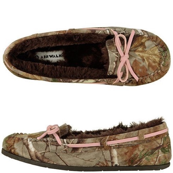 pink camo moccasins